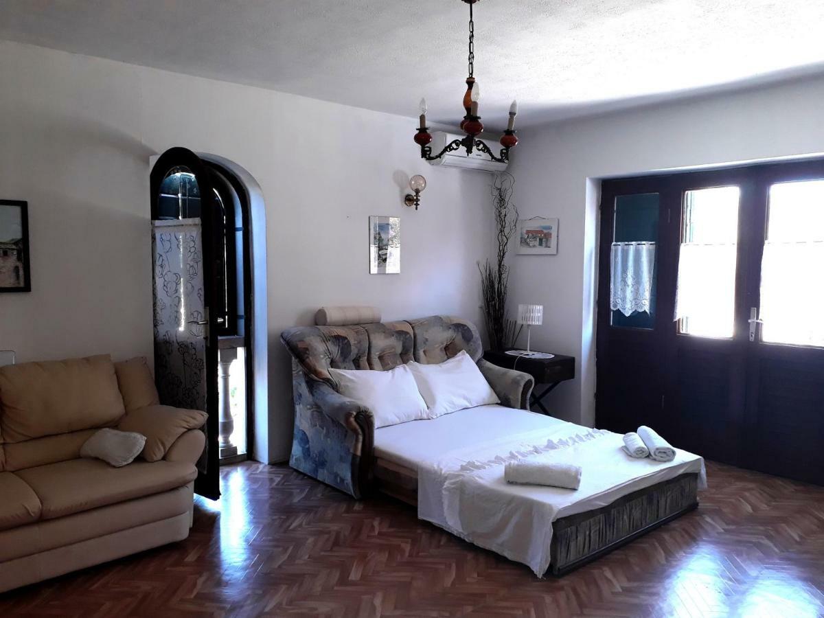 Apartmani Bepina Supetar Extérieur photo