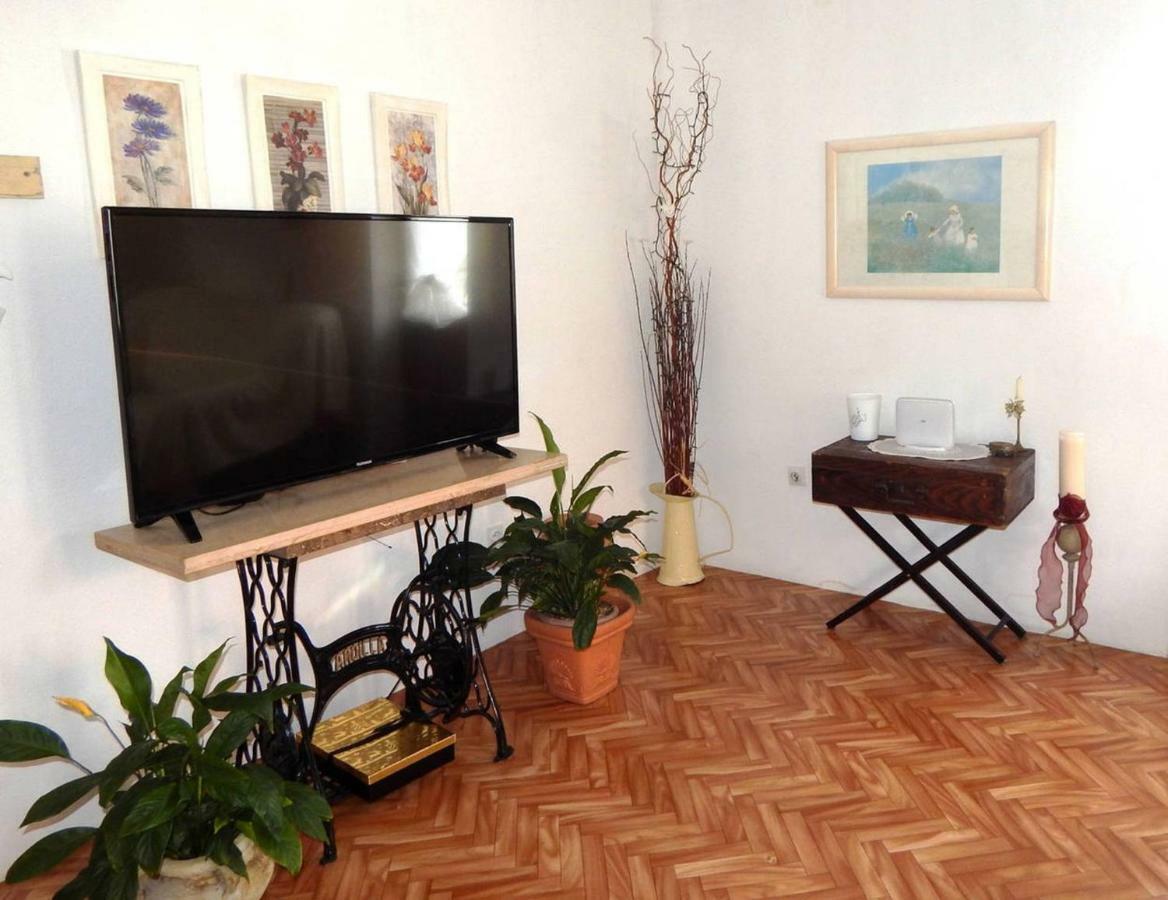Apartmani Bepina Supetar Extérieur photo